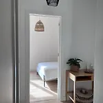 Teodosio - Ar Condicionado-perto Praias - Zona *