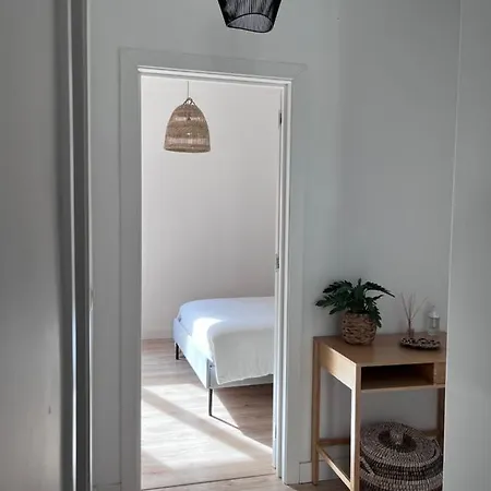 Teodosio - Ar Condicionado-perto Praias - Zona *